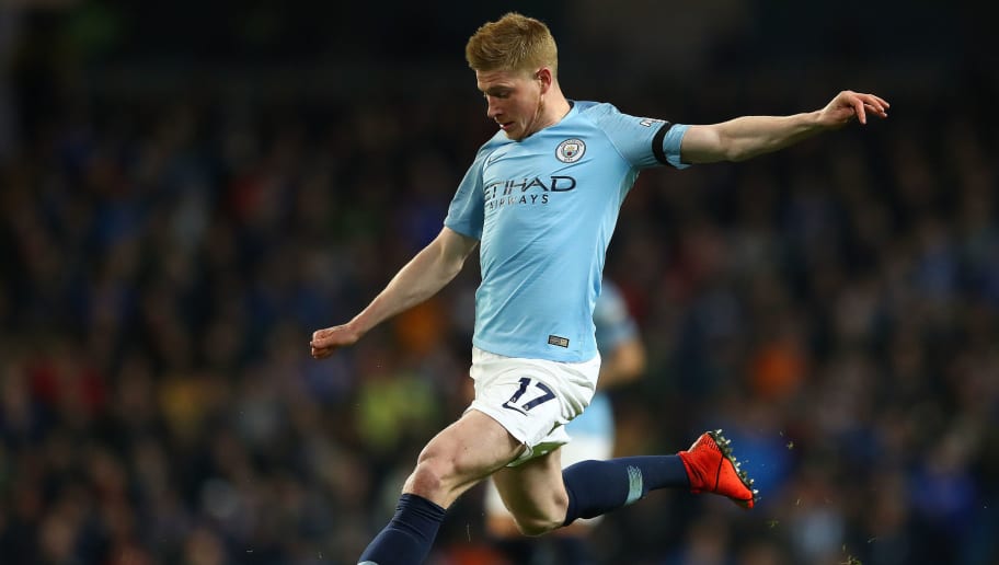 拉普拉塔大学生抗议阿足协新规，背身列队迎接联赛冠军罗萨里奥（抗议阿足协新规，拉普拉塔大学生背对列队迎接联赛冠军罗萨里奥）