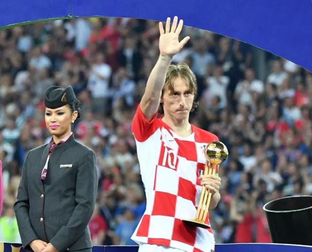 国际足联拟推新越位规则，或影响全球战术体系（国际足联酝酿调整越位规则，或重塑全球战术格局）