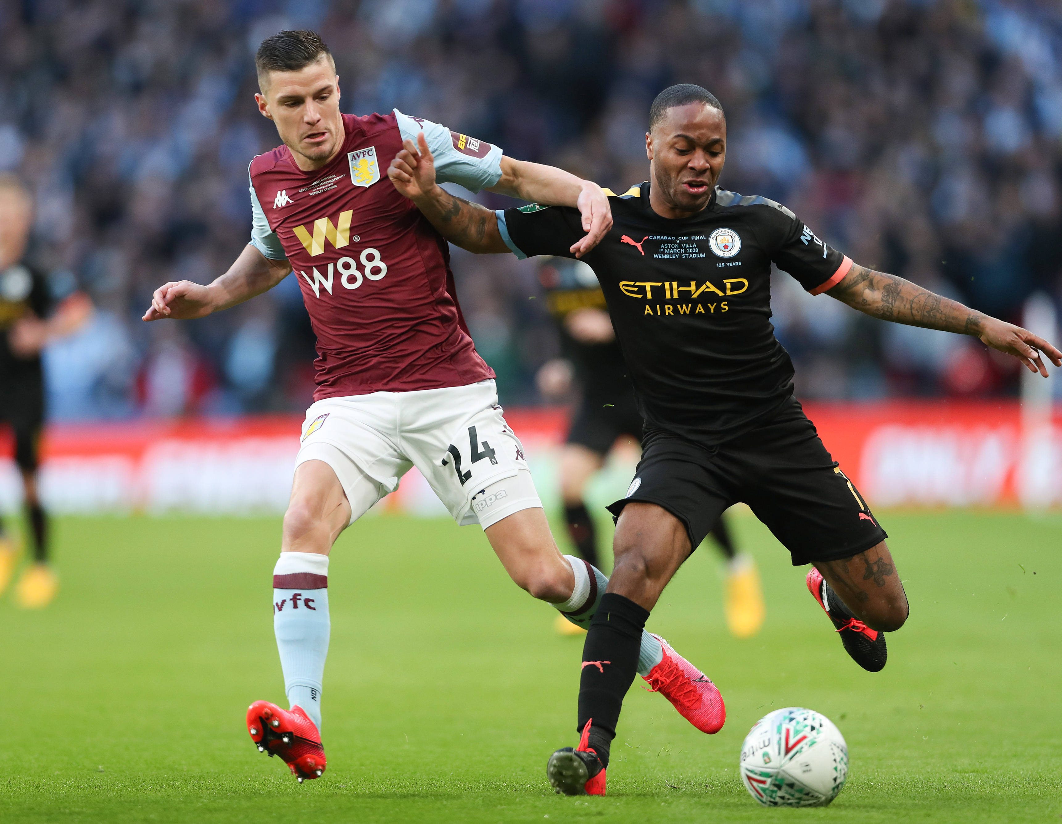 我们的米兰德比进球TOP25（米兰德比25粒经典进球回顾）