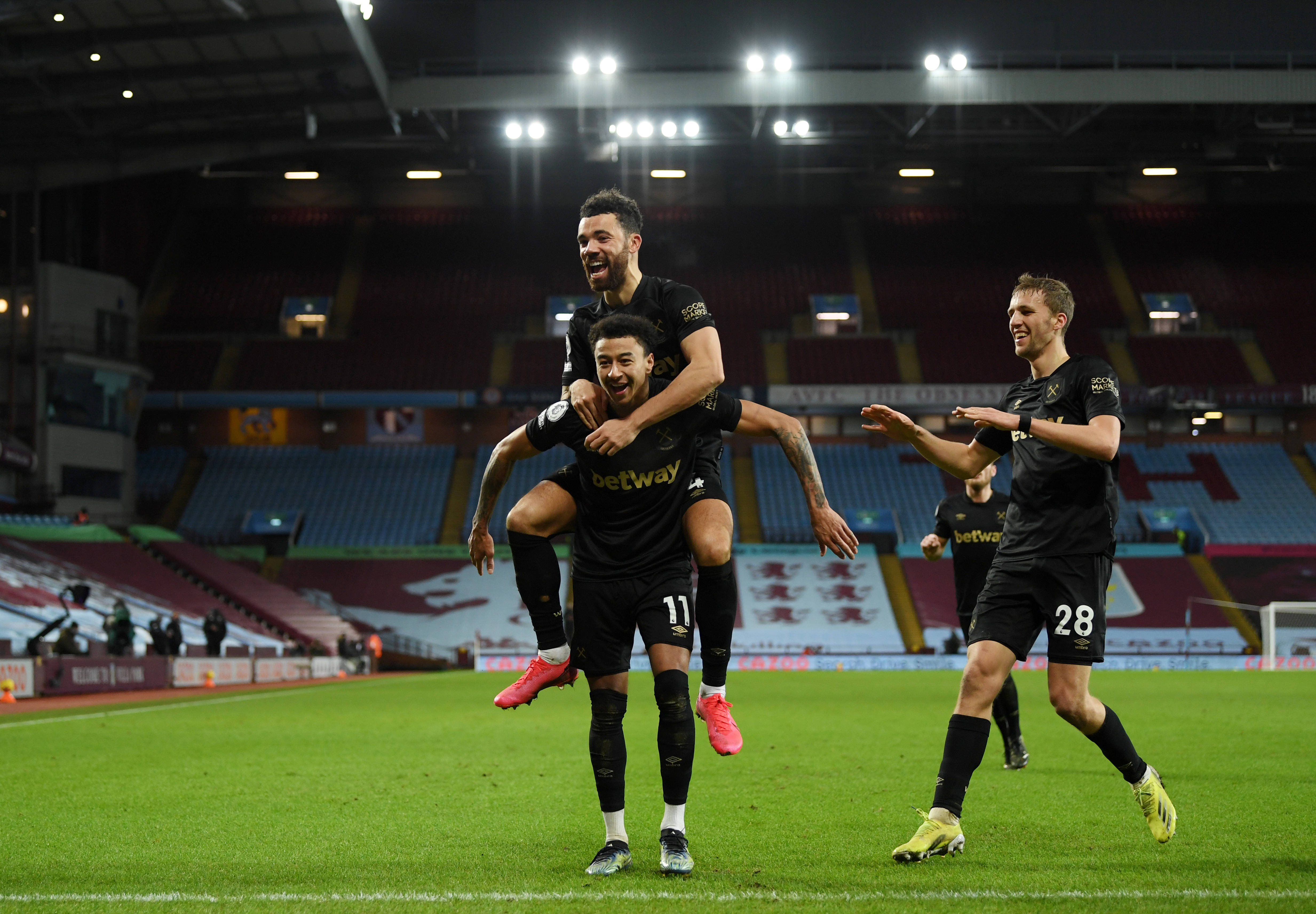 法尔克：拜仁不太可能在一月签下格伊，球队想优先与于帕续约（法尔克：拜仁冬窗难引进格伊，续约于帕优先）