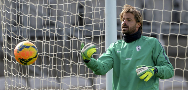 吉达国民总监：伊万-托尼不会在冬窗离开，转会传闻毫无根据（吉达国民总监辟谣：伊万-托尼冬窗留队，转会流言不实）