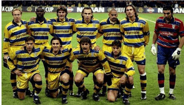 每体：巴萨吉祥物加泰猫影响力巨大，俱乐部希望借此带来收入（每体：巴萨看好吉祥物＂加泰猫＂的号召力，拟借此拓展营收）