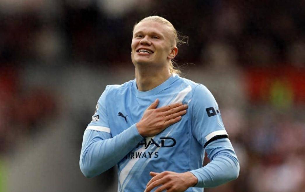 精彩，皇马女足前锋琳达-凯塞多打入一记马拉多纳式进球（皇马女足前锋琳达-凯塞多上演马拉多纳式精彩破门）