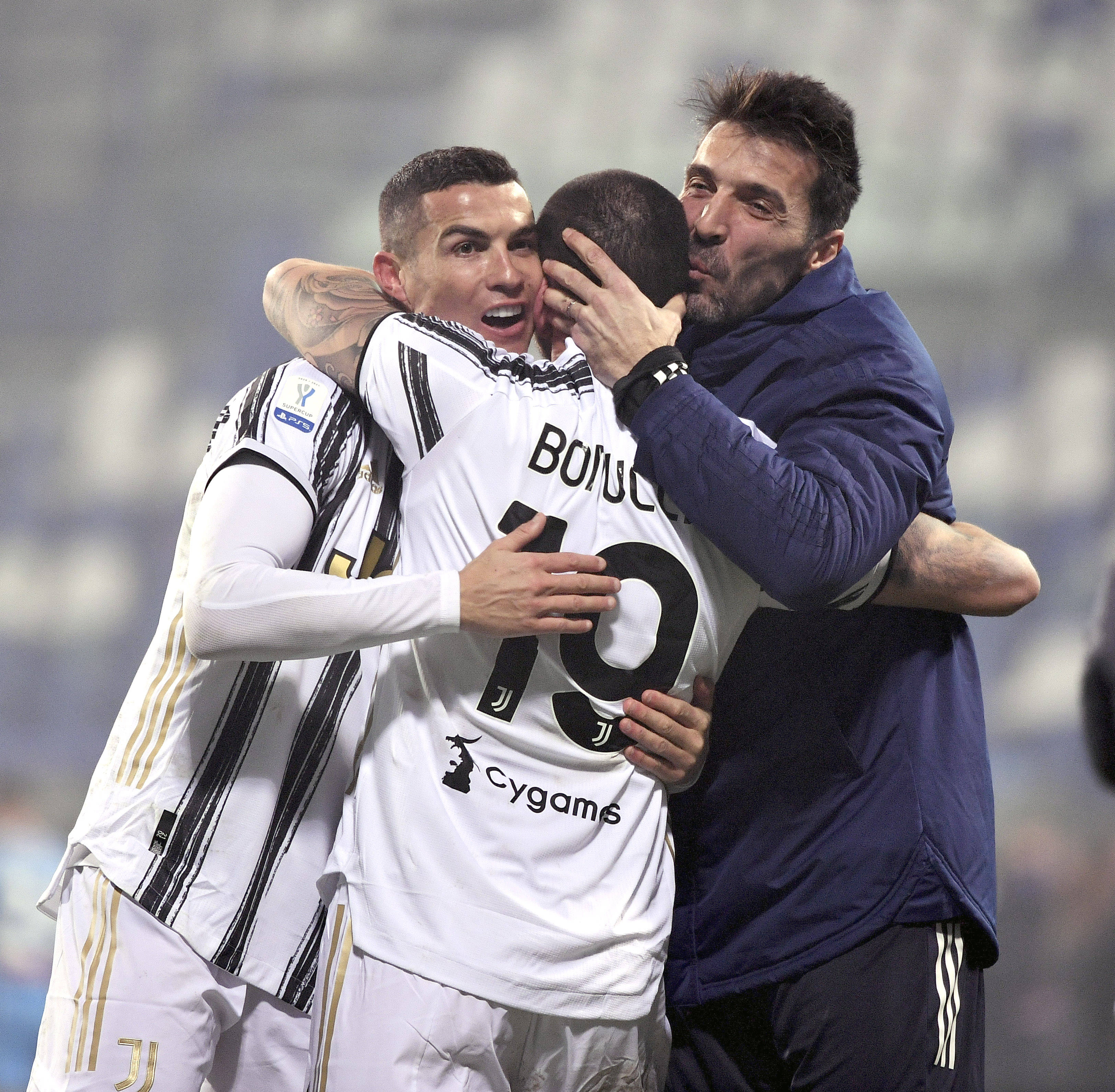 福尔纳尔斯：时隔四年重返国家队是一种巨大的喜悦，感谢队友（福尔纳尔斯：阔别四年重返国家队倍感欣喜，感谢队友）