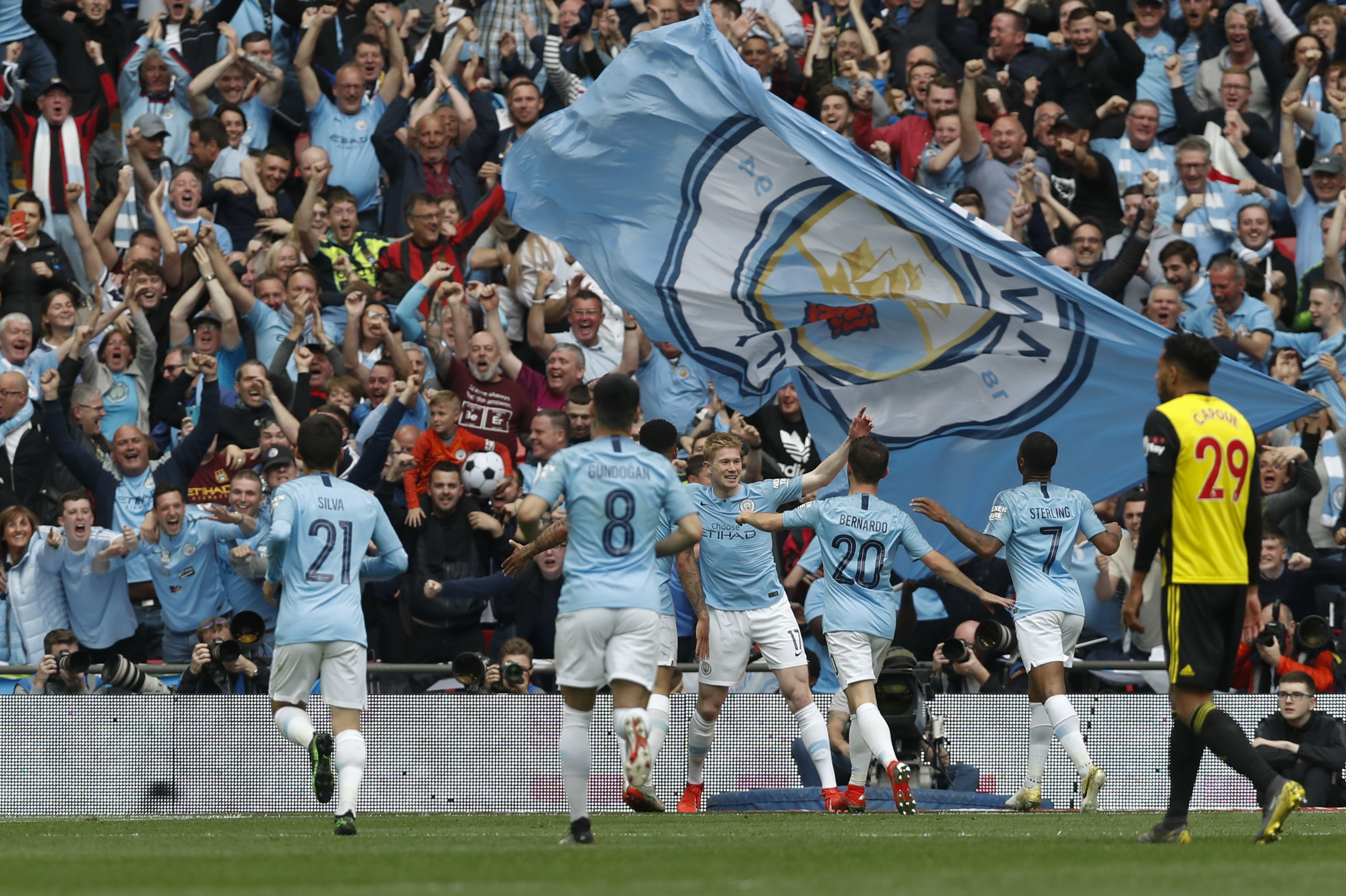 英超积分：切尔西升2水晶宫进前4 利物浦第11净胜球-2（英超积分榜：切尔西升至第2，水晶宫跻身前四，利物浦第11净胜球-2）