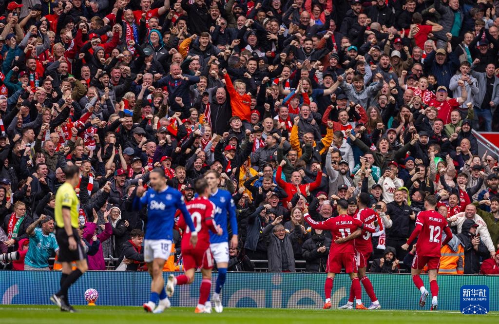 不再身兼两职，俄罗斯主帅卡尔平辞去莫斯科迪纳摩主帅职位（结束双重身份，俄罗斯队主帅卡尔平辞去莫斯科迪纳摩帅位）