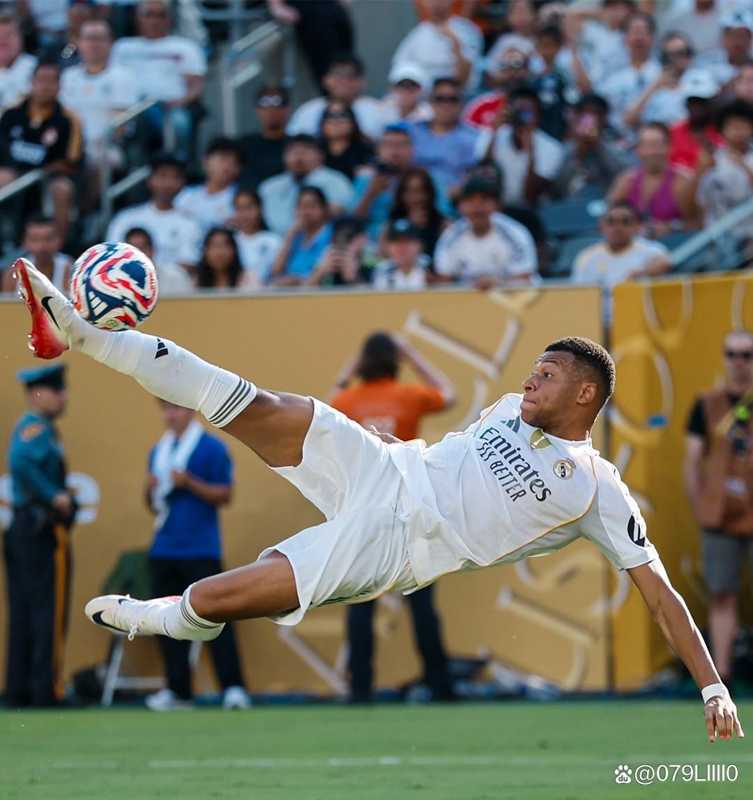 独家伊曼纽尔·丹索将加盟苏格兰超级联赛球队利文斯顿足球俱乐部（独家消息：伊曼纽尔·丹索即将签约苏超利文斯顿）