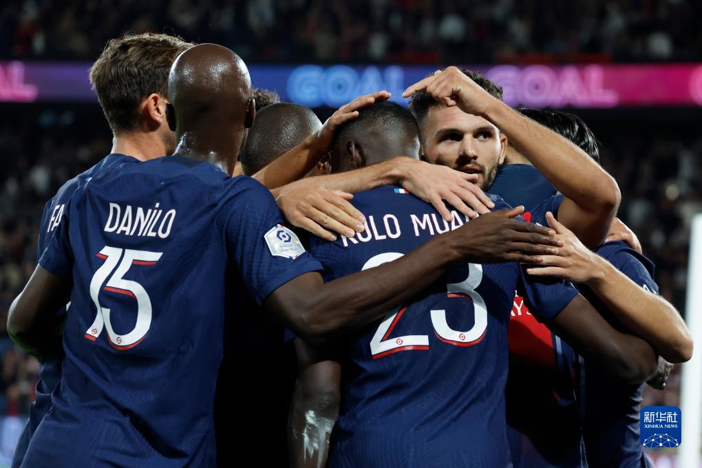 德甲霸主制造惨案，13轮12胜，凯恩踢疯了：替补轰入3球