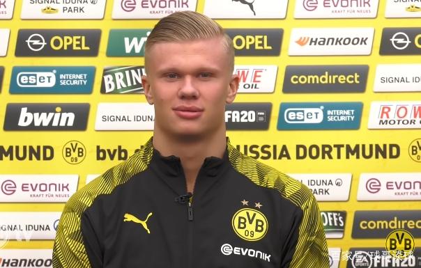 球星连续抢下关键篮板（核心球员连摘关键篮板）