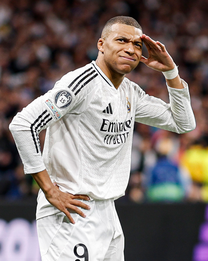 凯塞多：我并非同位置世界最佳；喜欢看赖斯踢球期待与他对决（凯塞多：自认非同位置世界第一，欣赏赖斯并期待与其对决）