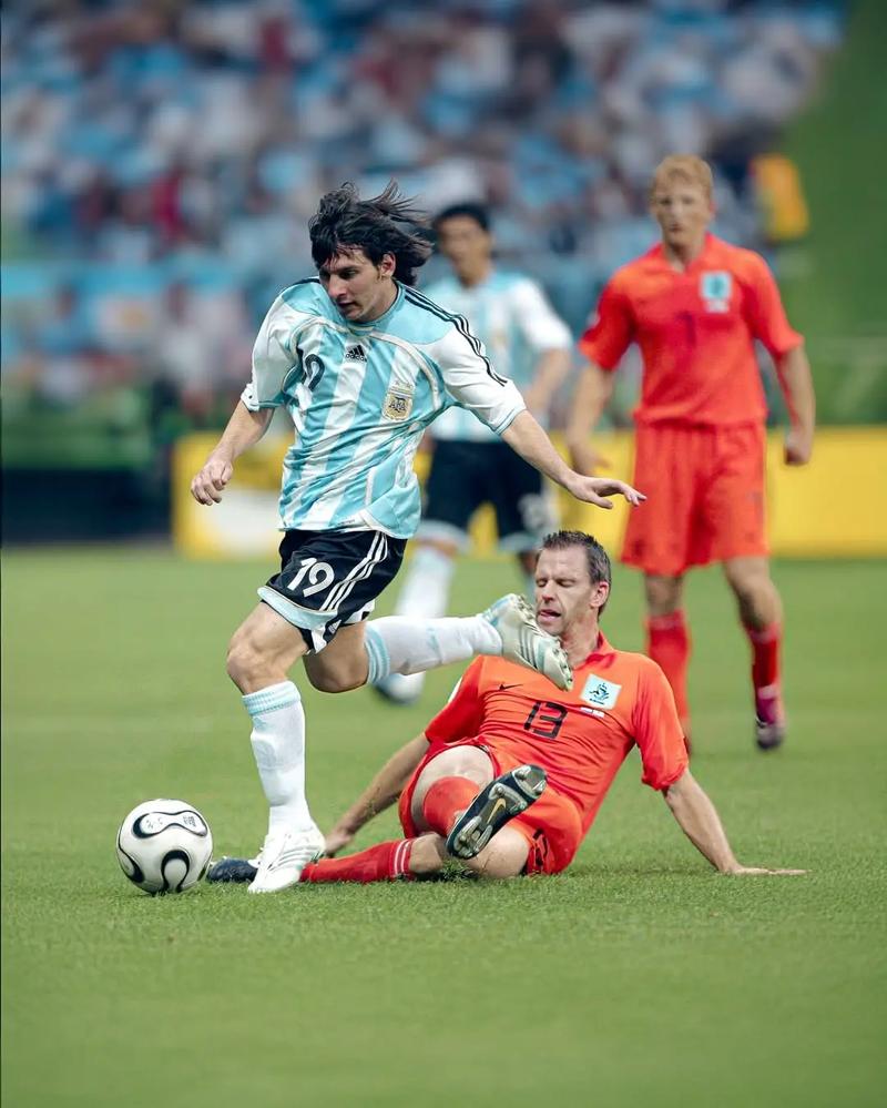 现役中超亚冠最强球队，不是泰山队，沪媒：非海港莫属，数据不会说谎（当下中超亚冠最强队不是泰山，沪媒：海港当之无愧，数据为证）