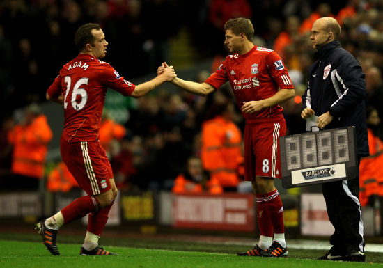 比赛结束后球员激动落泪