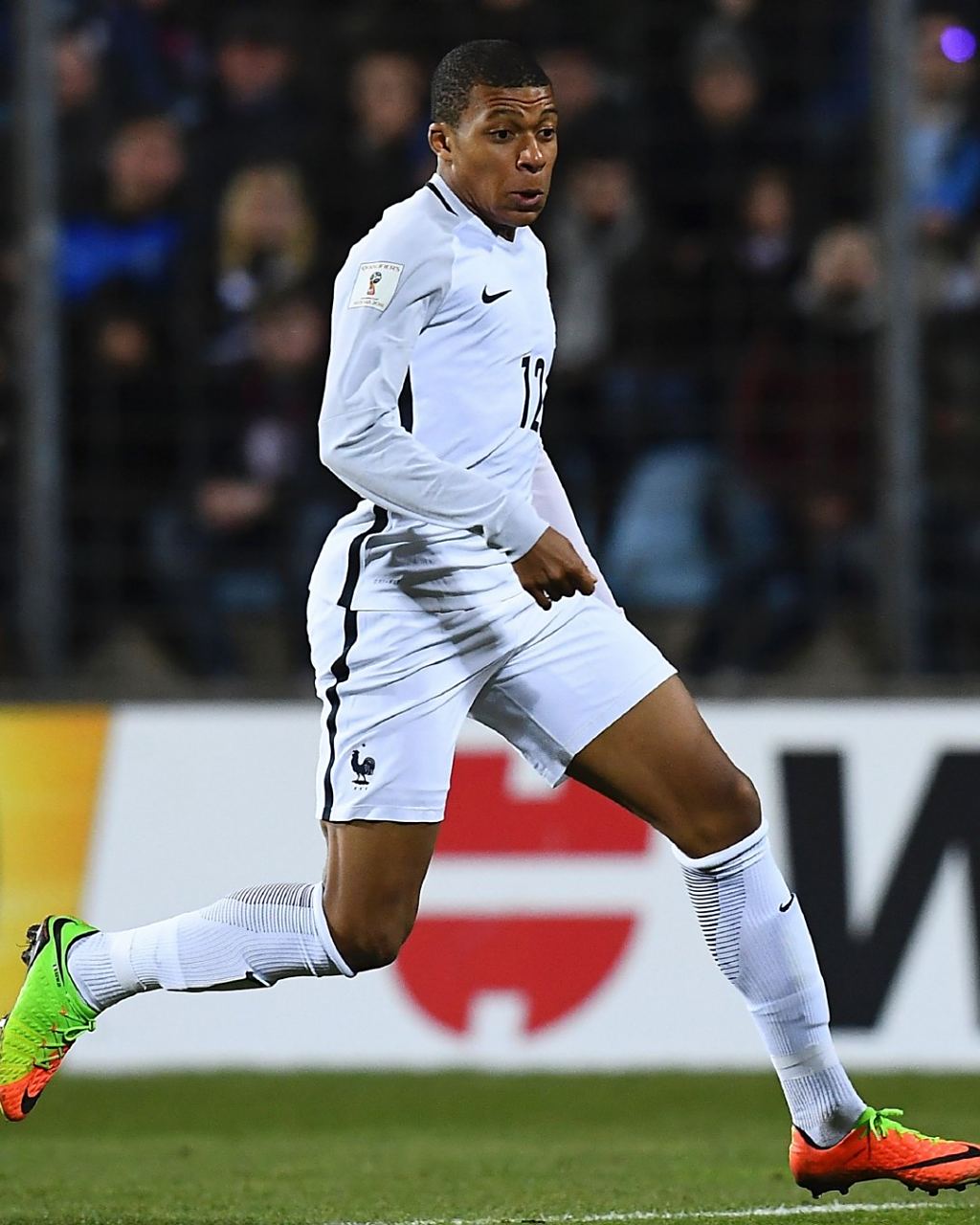 迈阿密国际门将：梅西对墨超的了解超乎想象，他不恨墨西哥（迈阿密国际门将：梅西对墨超了如指掌，并不憎恨墨西哥）